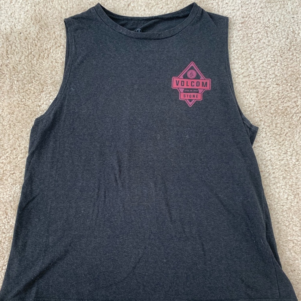 Volcom Tank - Picture 2 of 4